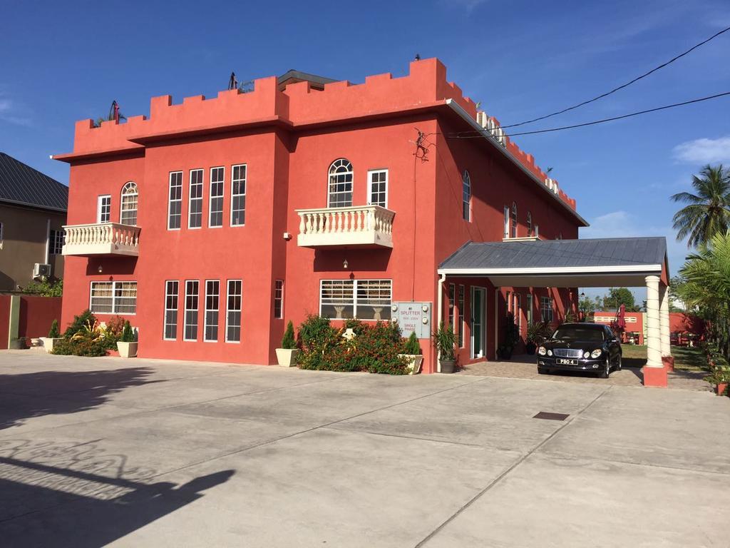 Montecristo Inn Piarco Exterior foto